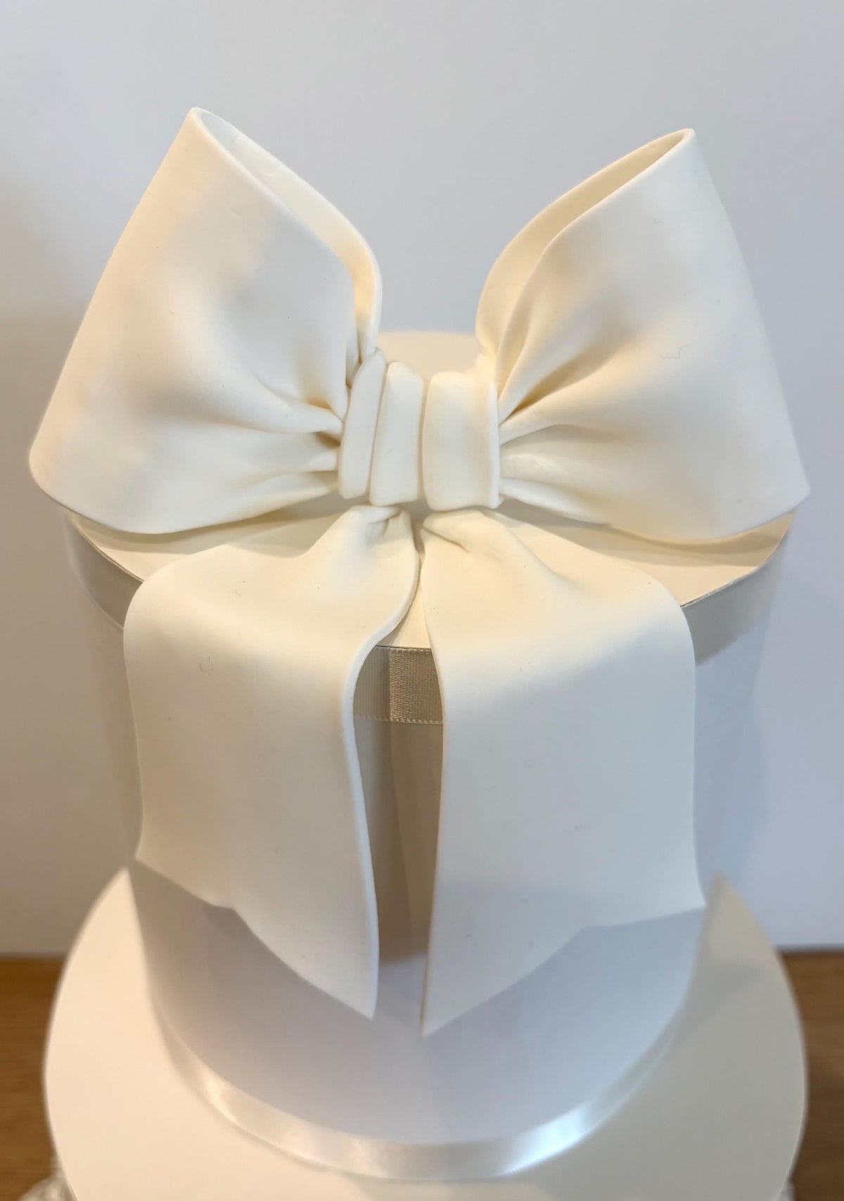Big white fondant bow