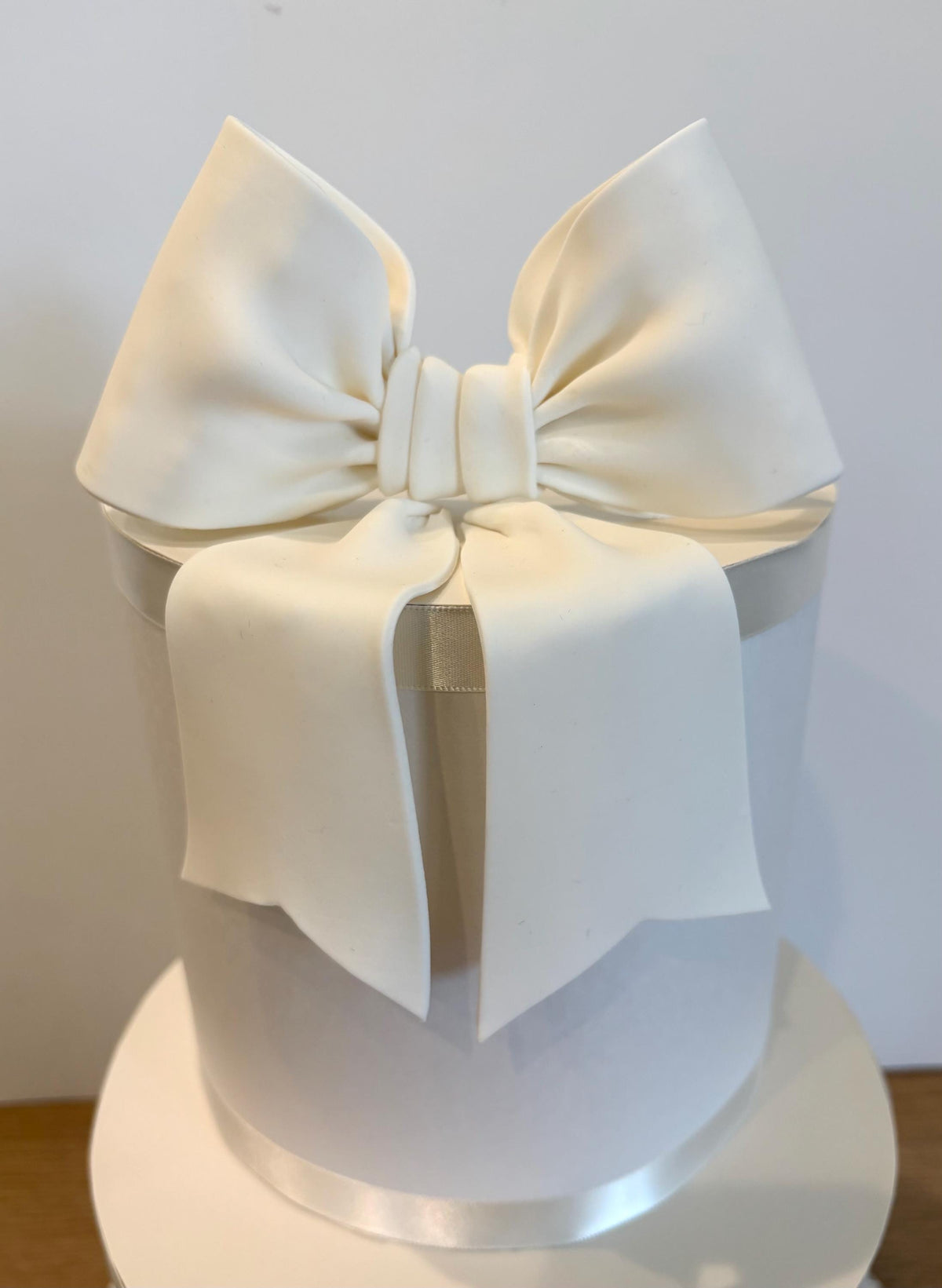 Big white fondant bow