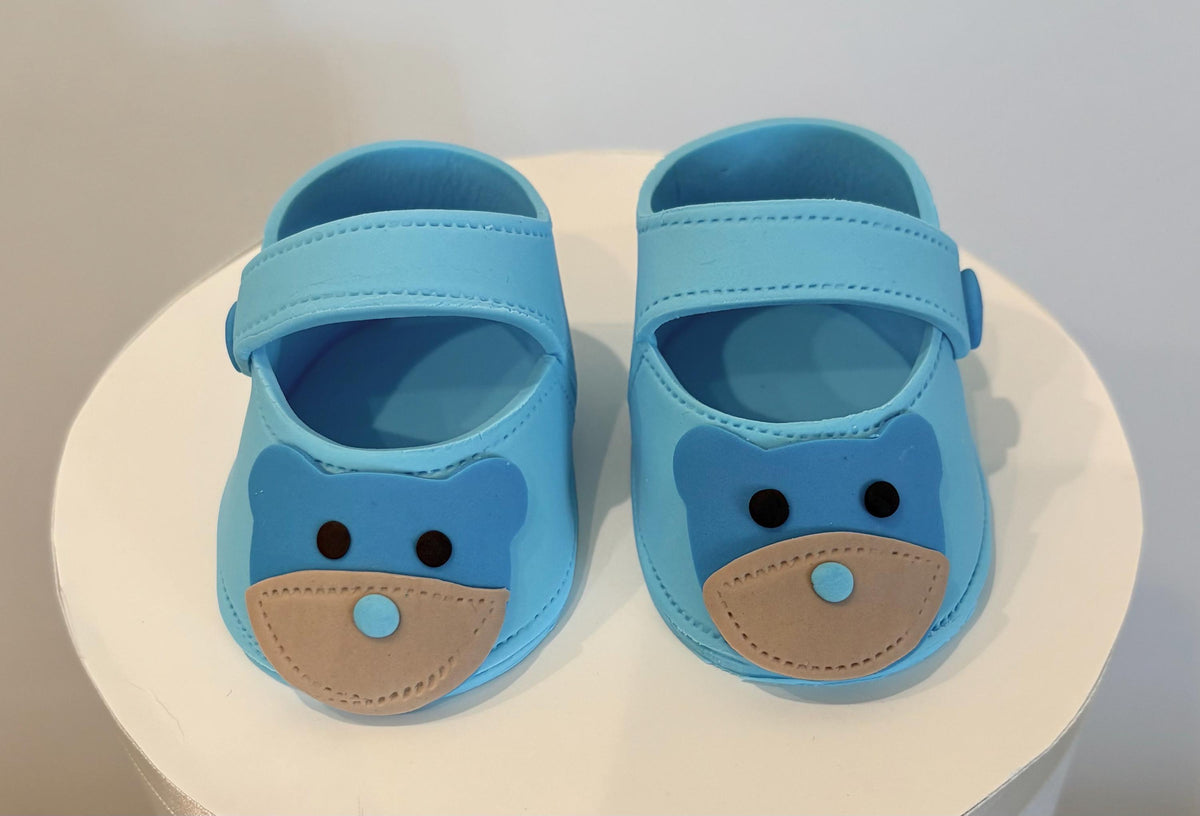 Light blue fondant shoes.