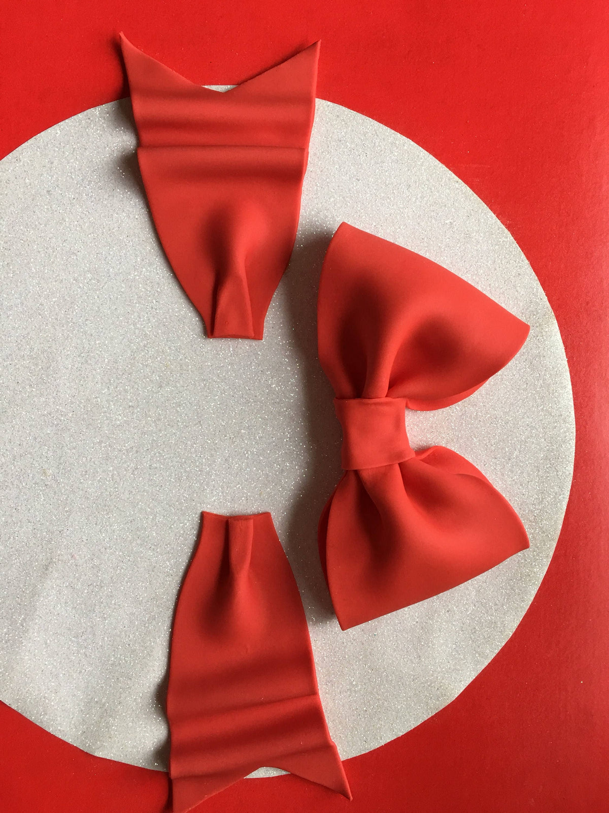 Red bow gum paste fondant for birthday cake