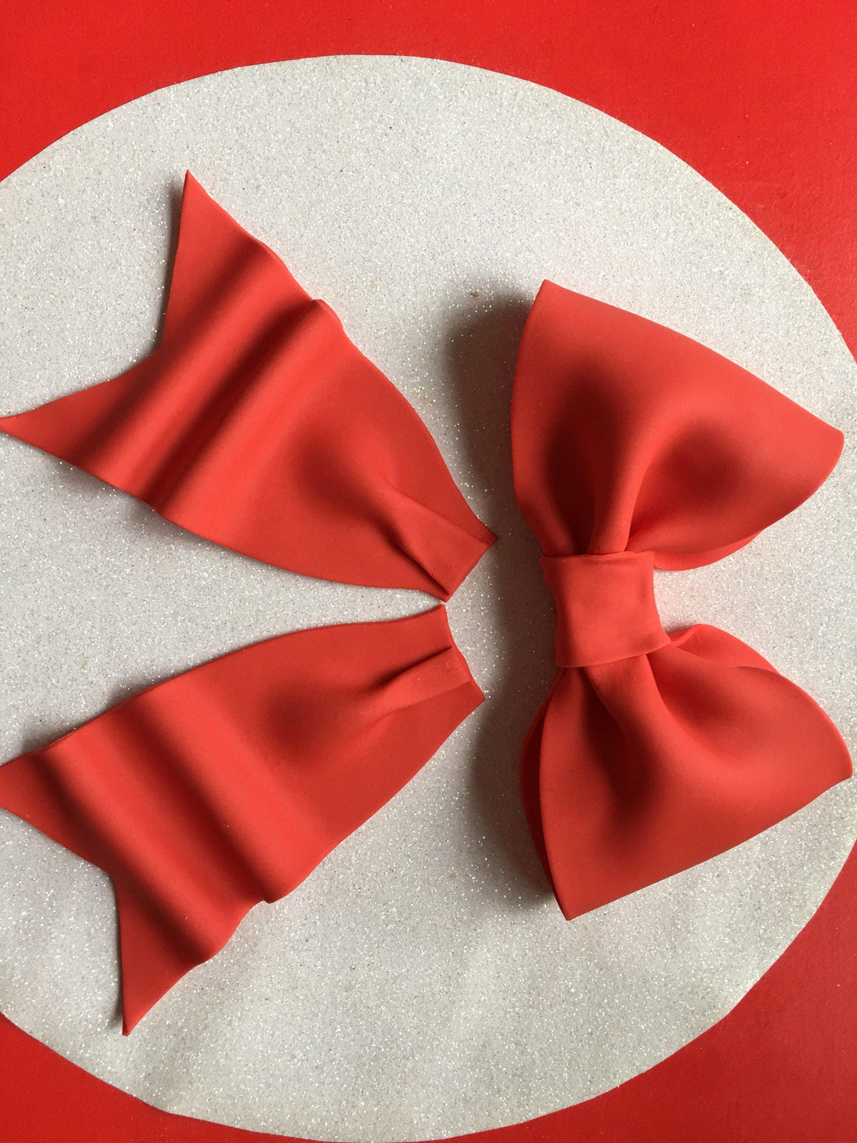 Red bow gum paste fondant for birthday cake
