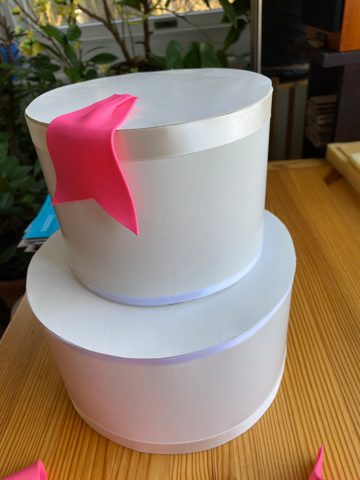 Cake decoration hot pink bow gum paste fondant for birthday cake