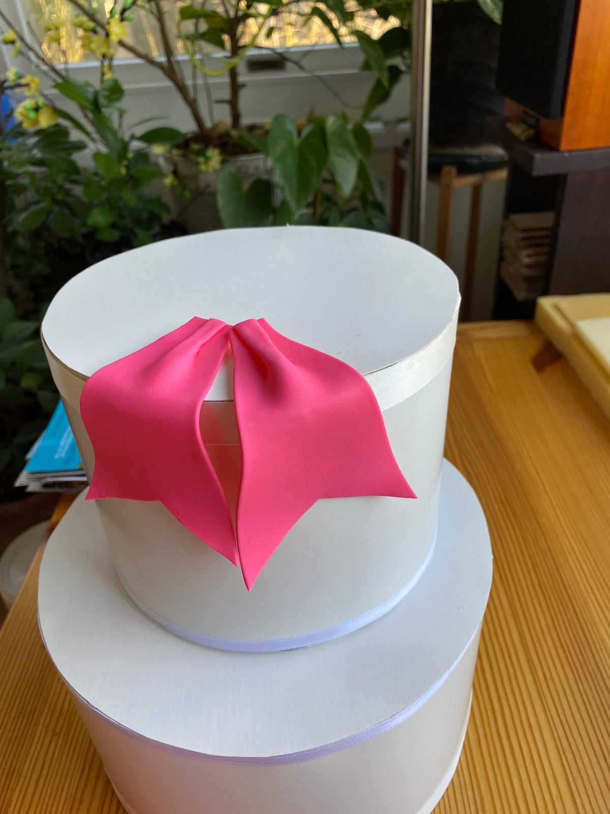 Cake decoration hot pink bow gum paste fondant for birthday cake