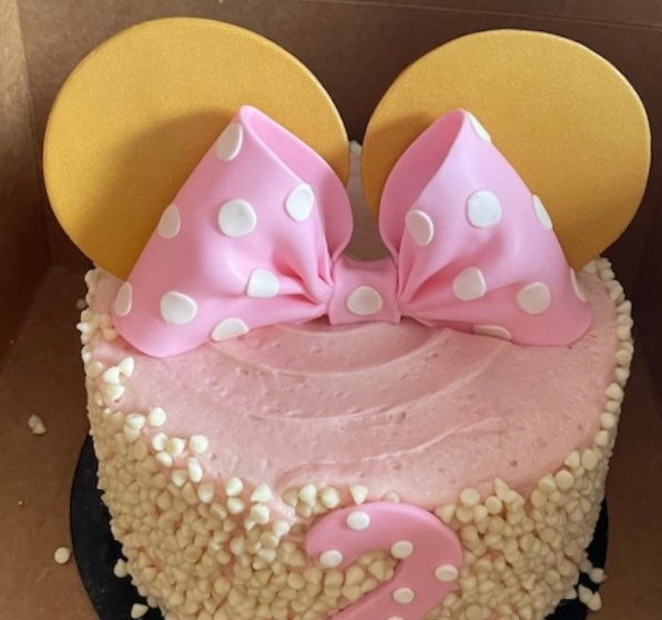 Edible Fondant Minnie Pink Polka Dot Bow and Gold Ears
