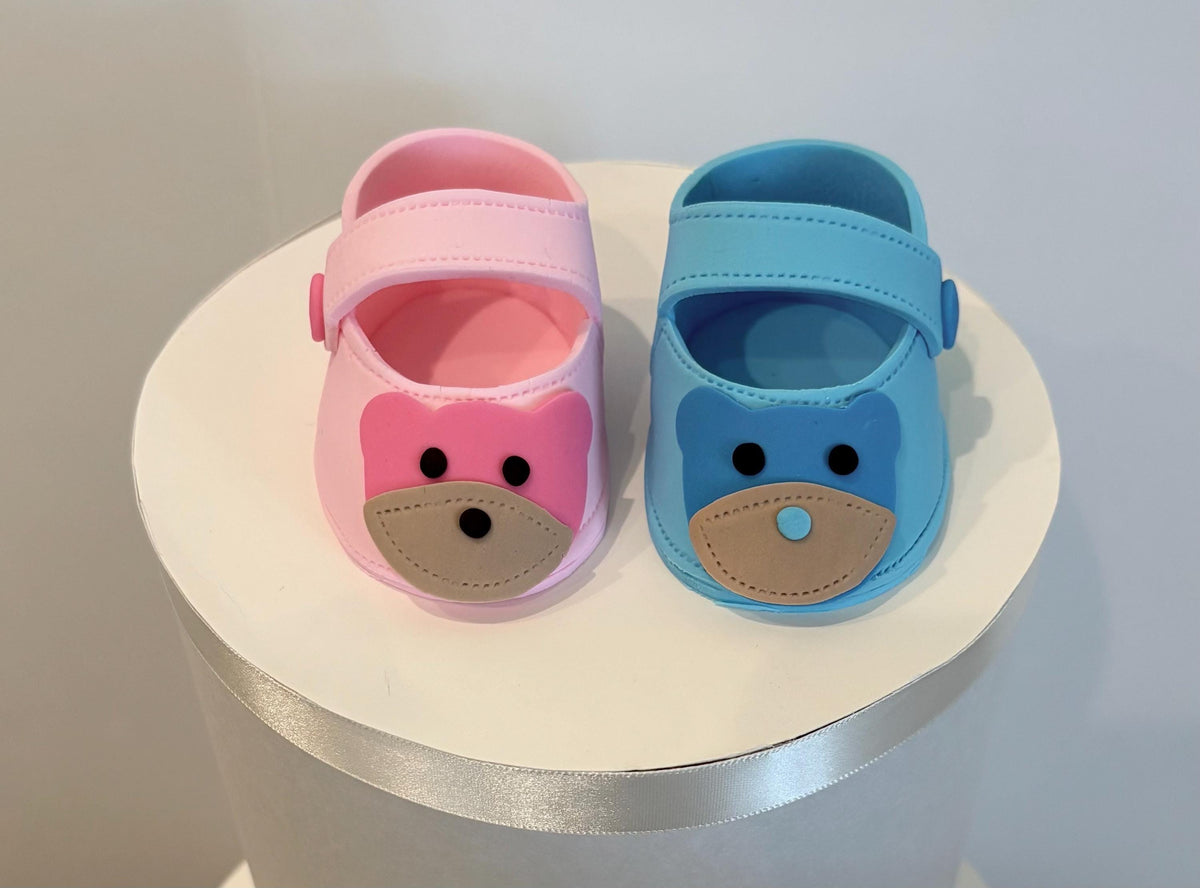 Gender Reveal Fondant Baby Shoes Cake Topper – Boy Girl Edible Decoration