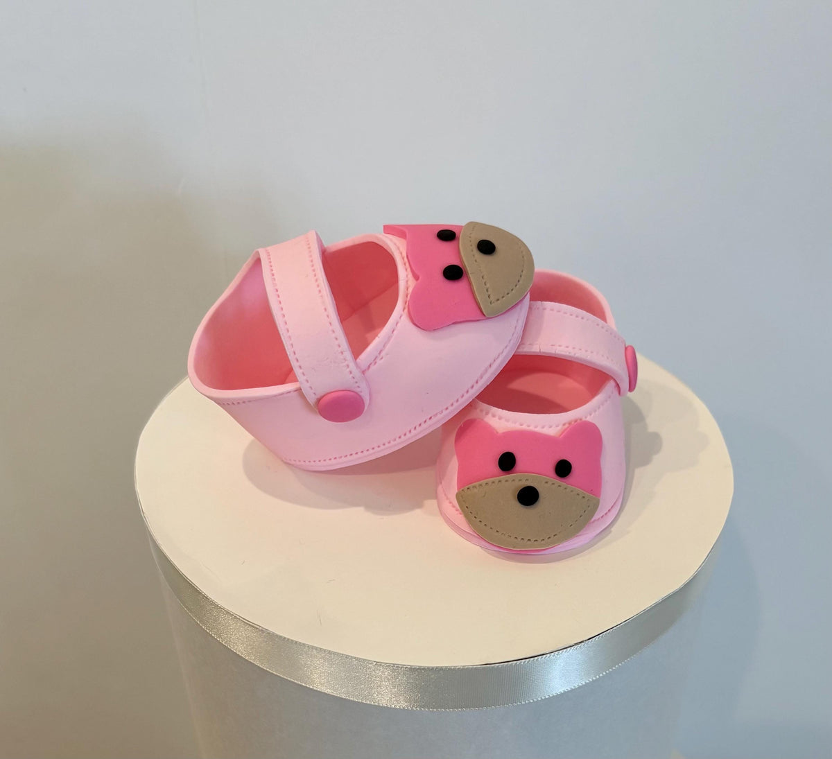 Pink fondant shoes.